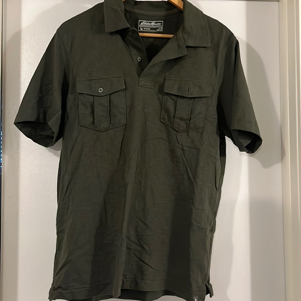 Eddie Bauer Green Polo with chest pockets